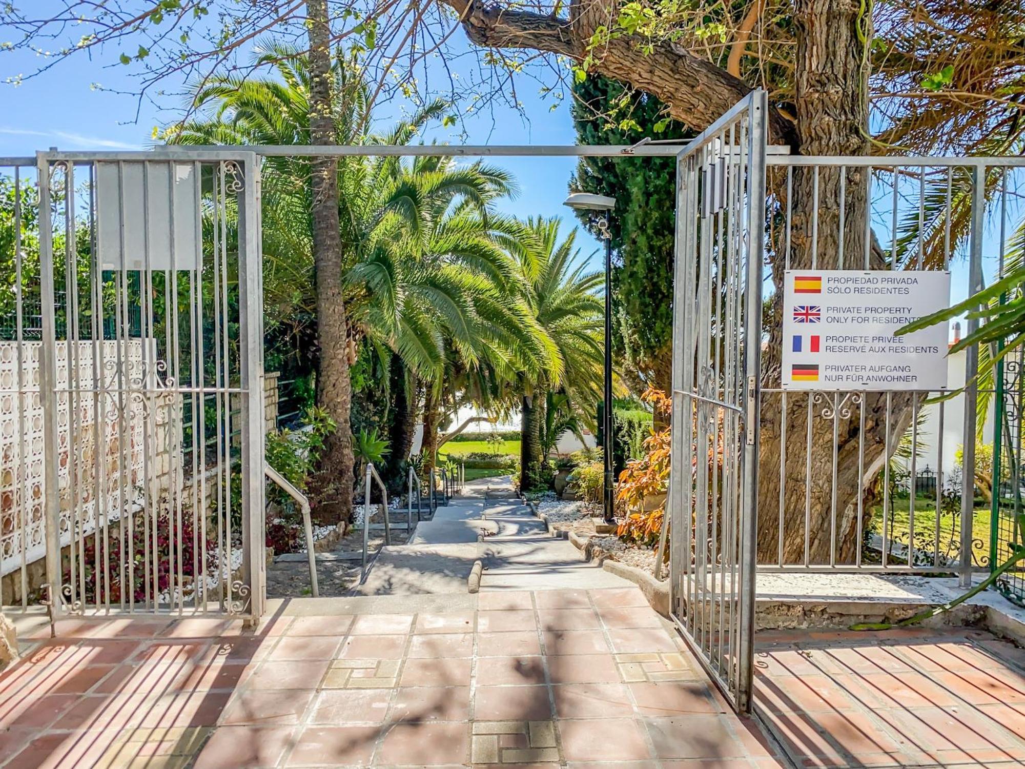 Suite Eden Torremolinos Eksteriør billede